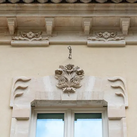 Castellett Dimora Di Famiglia Guest house